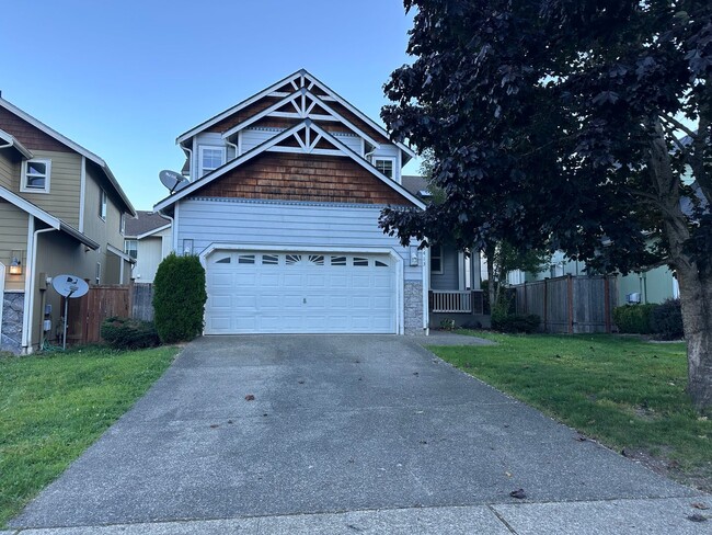 Building Photo - Large 4 bedroom home in Hillsboro Puyallup!!!