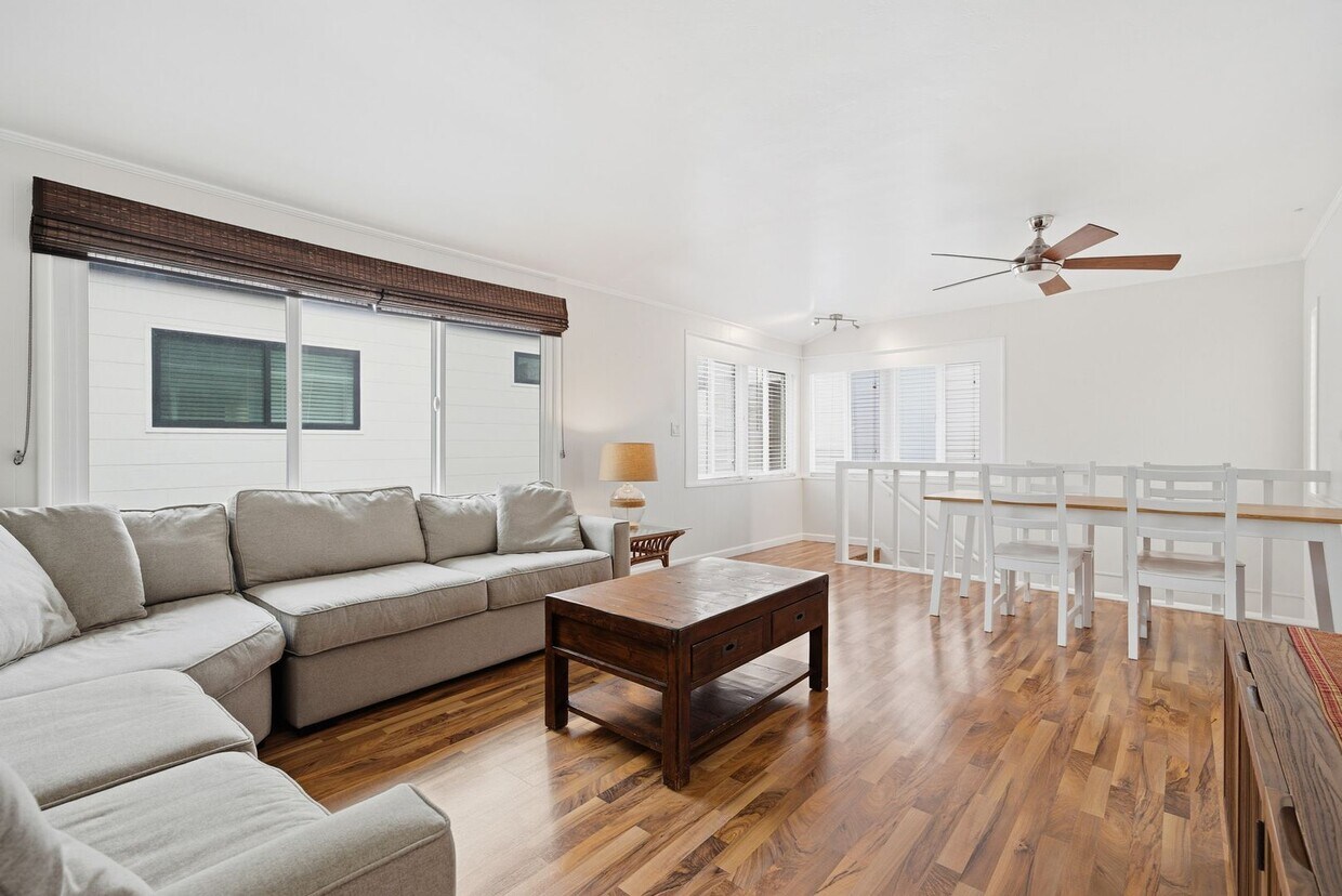 Foto principal - Newly Remodeled 3-Bedroom on Balboa Island...