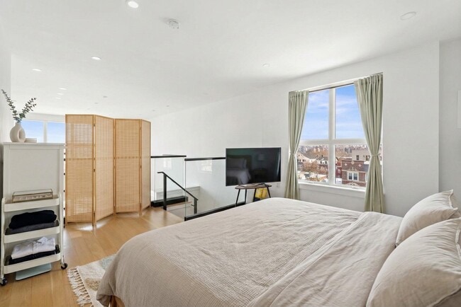 Building Photo - 6025 JFK Blvd E