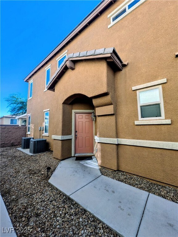 Foto del edificio - 758 Crest Valley Pl