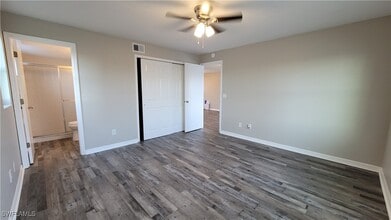 Building Photo - 425 SW 47th Terrace