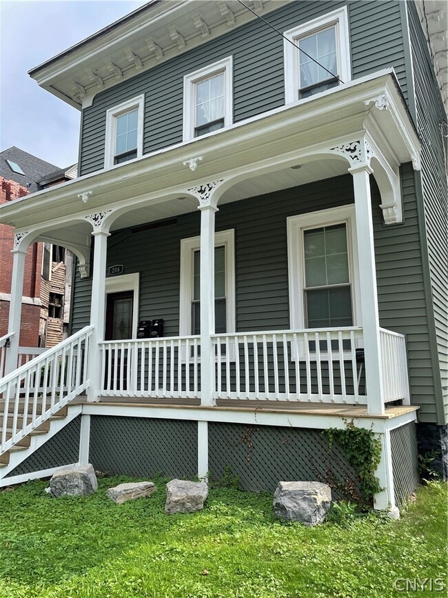 Building Photo - 206 Hawley Ave