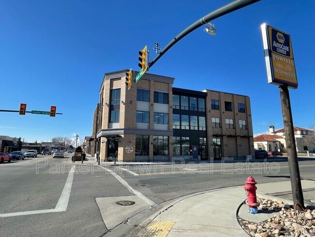 Building Photo - 24 W Main St