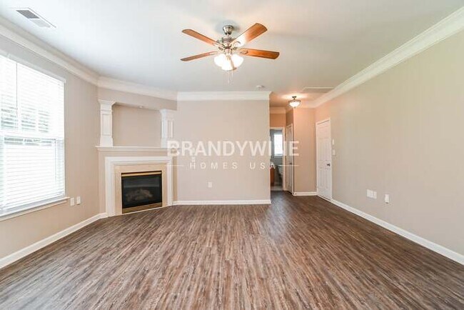 Building Photo - 529 Grantham Ln