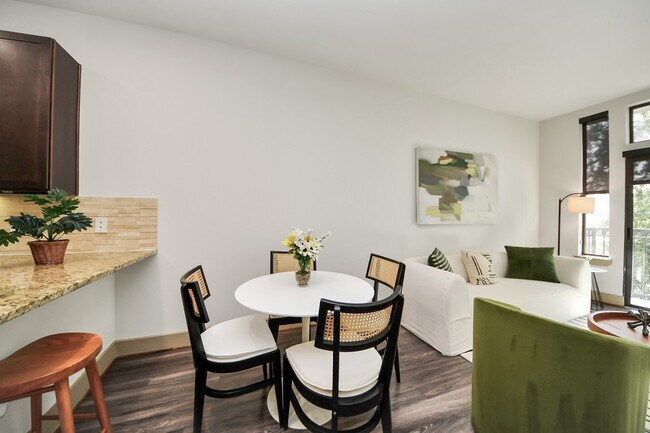 Foto del edificio - 3800 Main St