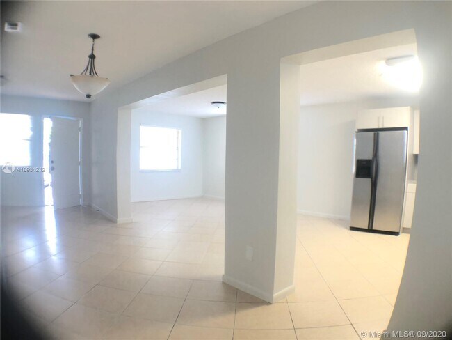 Foto del edificio - 11240 SW 5th Terrace