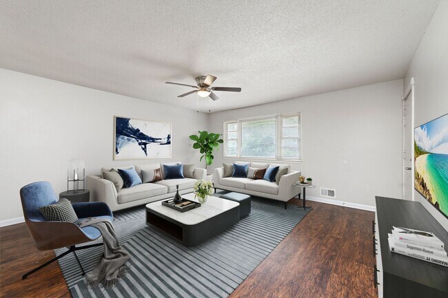 Foto del edificio - Beautifully Updated 1/2 Duplex in Prime Kansas City Location!