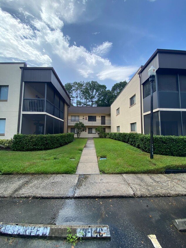 Primary Photo - Raintree Condo