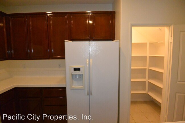 Building Photo - 4 br, 3.5 bath House - 260 Tiger Lane
