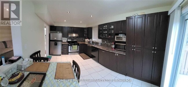 Building Photo - 44 Redpoll Ct