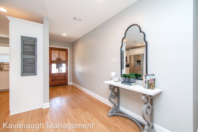 Building Photo - 3 br, 2 bath House - 33 Crown's Pointe