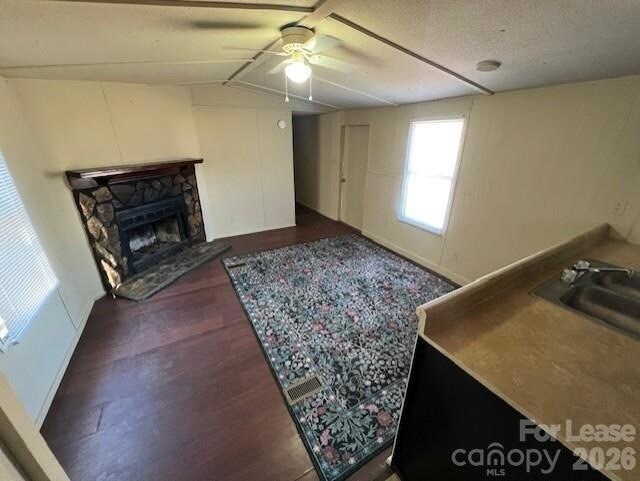 Foto del edificio - 127 Dorchester Ln