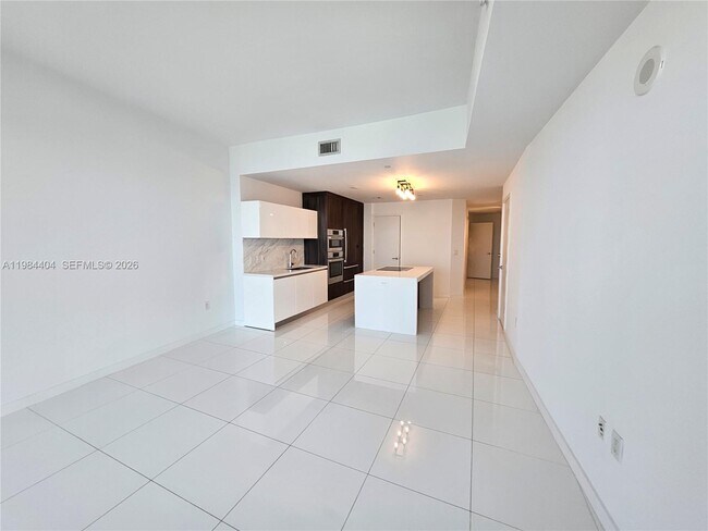 Foto del edificio - 851 NE 1st Ave