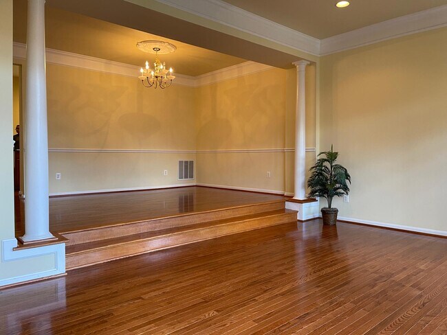 Family Room - 25149 Sodalite Sq