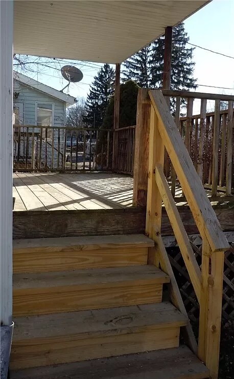 Building Photo - 1033 Beardsley St