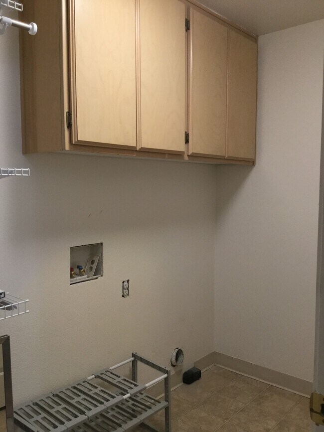 Foto del edificio - Cozy 2 Bed 2 Bath Condo with Private Patio