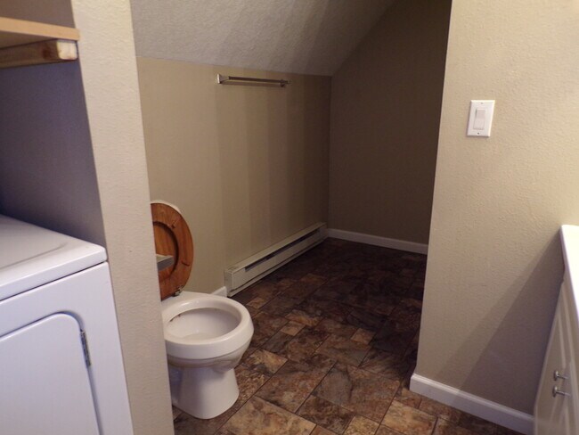 Bathroom/Laundry - 829 7th Ave