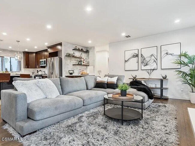 Foto del edificio - 11254 Kling St
