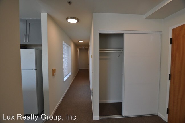 Building Photo - 1520 Noriega St