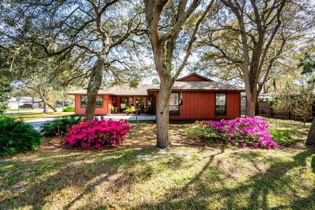 Building Photo - St Augustine Home in Quiet Neighborhood