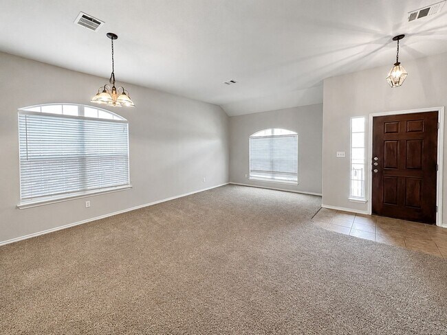 Building Photo - Spacious 4-bedroom, 3-bath home offering approximately 2,840 square feet in the gated Lakeside at...