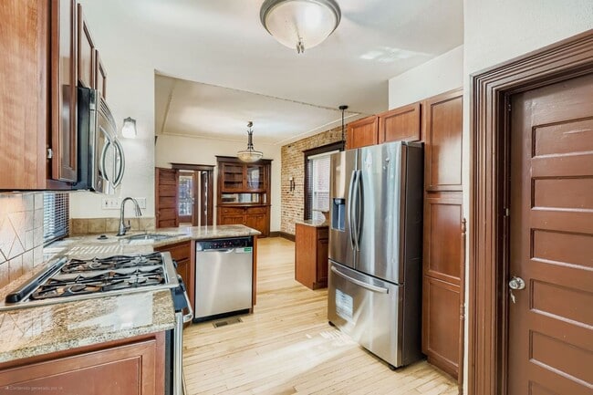 Building Photo - Beautiful 3 bedroom home!