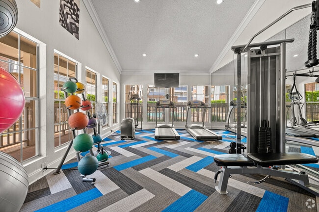 Fitness Center - Woodbridge Apartments