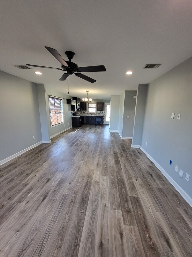 Building Photo - 162 Wexford Way