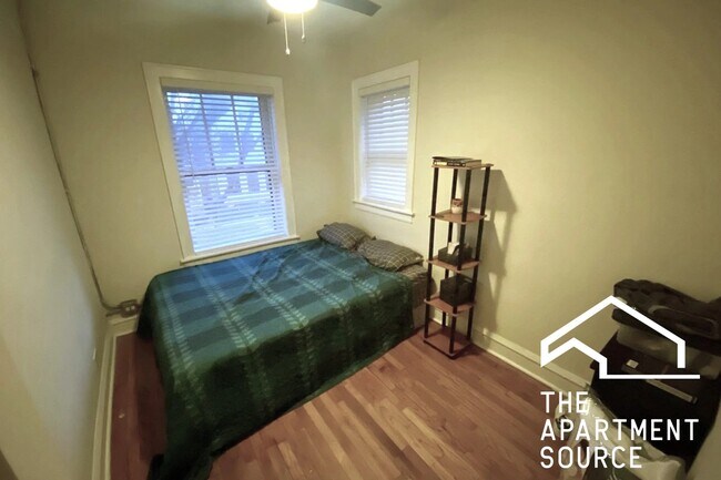 Foto del edificio - 2131 W Giddings St