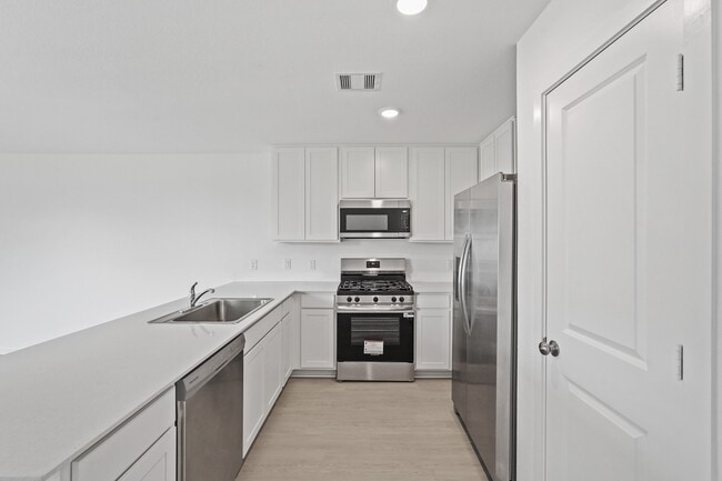 Building Photo - 26931 Feather Reed Dr