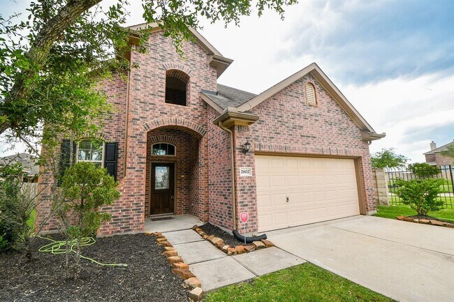 Building Photo - 2802 Silver Bend Ln