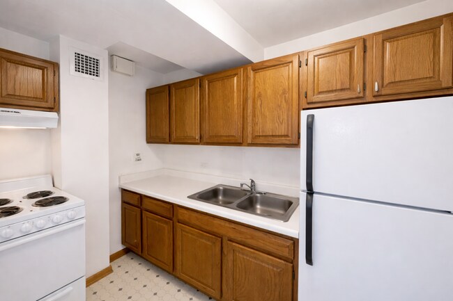 Foto del edificio - 4180 N Marine Dr