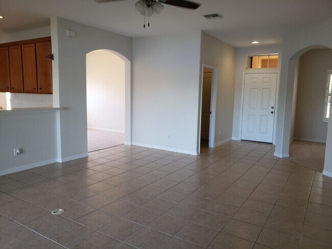 Foto del edificio - 2 br, 2 bath House - 24527 Sunrise Dr