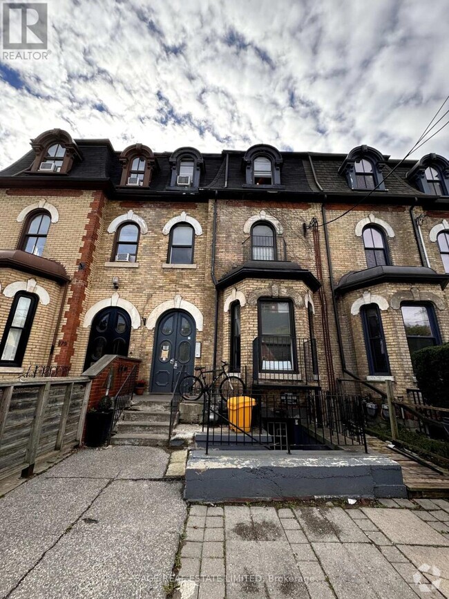 Building Photo - 177-177 Carlton St.