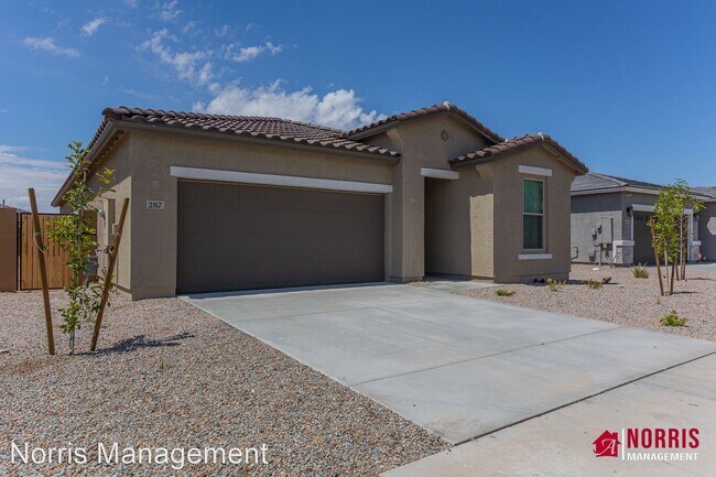Building Photo - 4 br, 3 bath House - 287 E Tahiti Dr