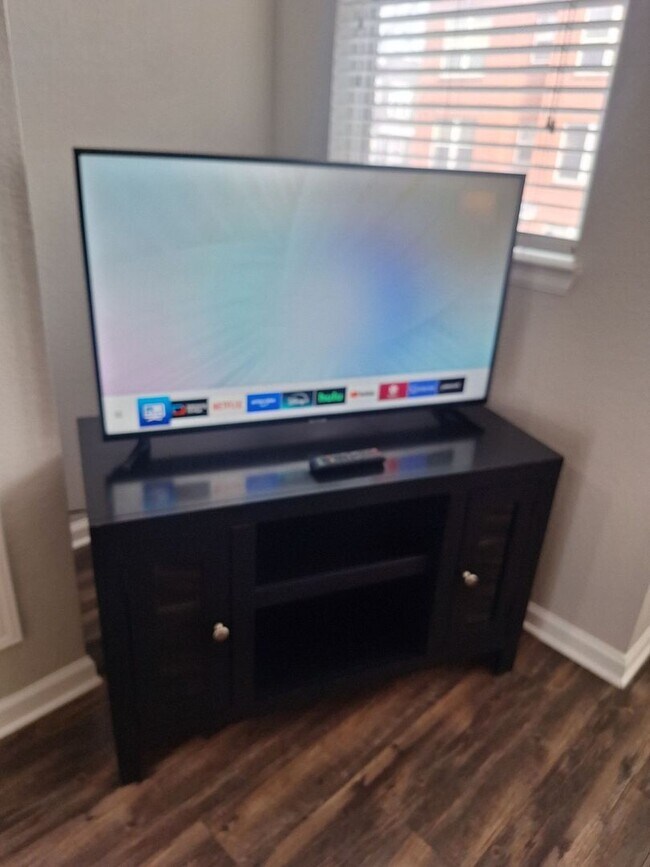 Building Photo - CH-Bell Bradburn