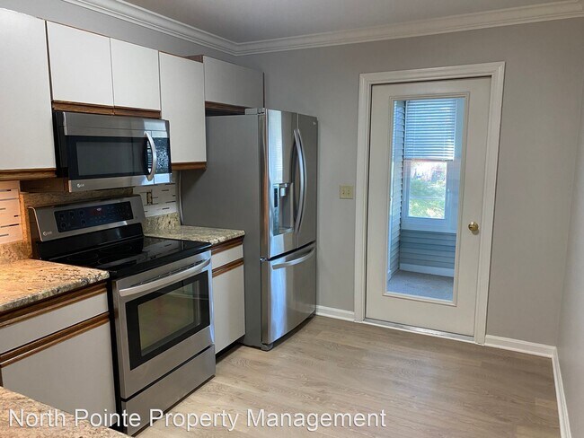 Building Photo - 2 br, 2 bath House - 206 Country Place Dr.