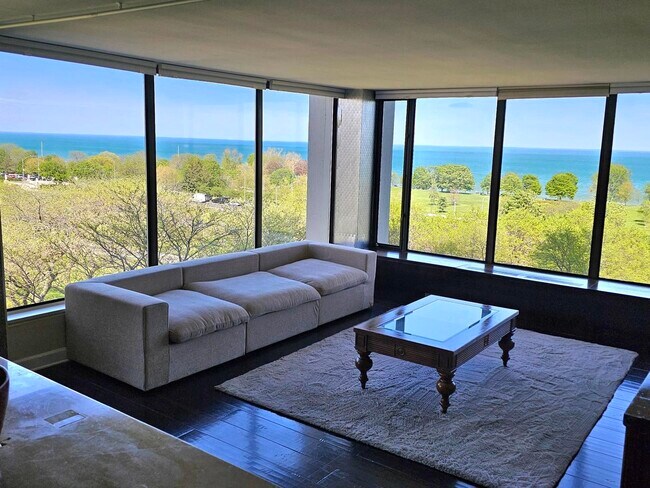 Foto del edificio - 5455 N Sheridan Rd