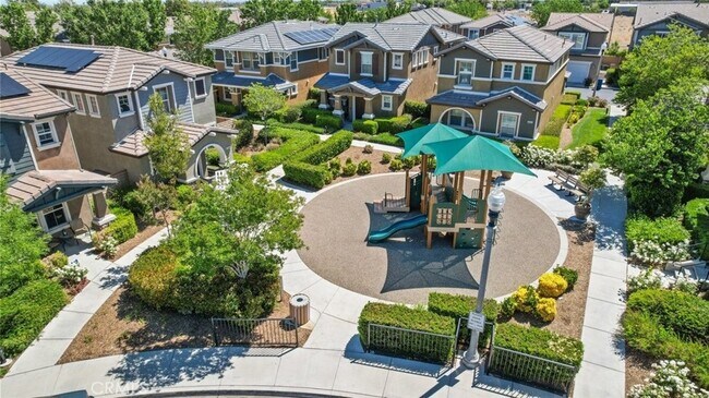 Foto del edificio - 2658 Greenwood Ct
