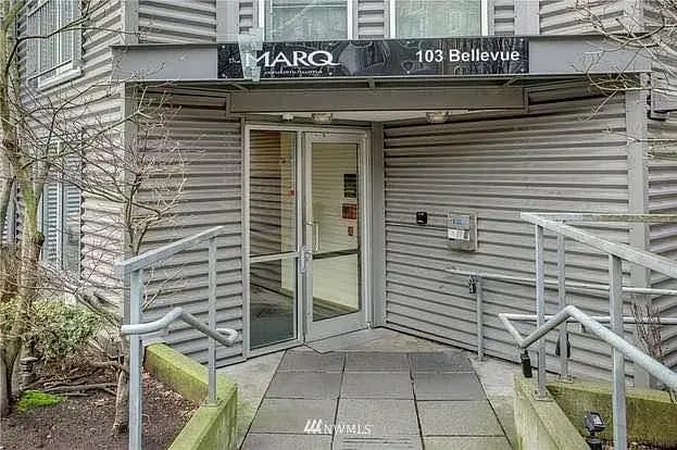 Foto del edificio - 103 Bellevue Ave E