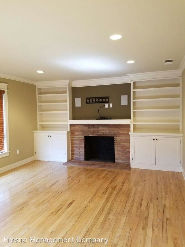 Building Photo - 310 W Barstow Ave