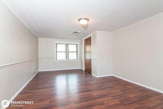 Foto del edificio - 3111 Saint Nathan Ln, St Ann, MO 63074
