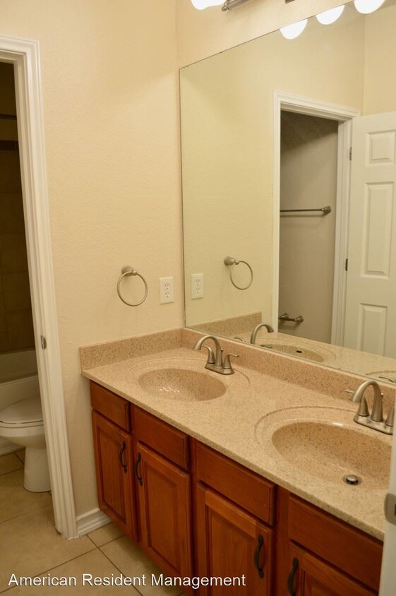 Primary Photo - 3 br, 2 bath House - 8234 Misty Willow