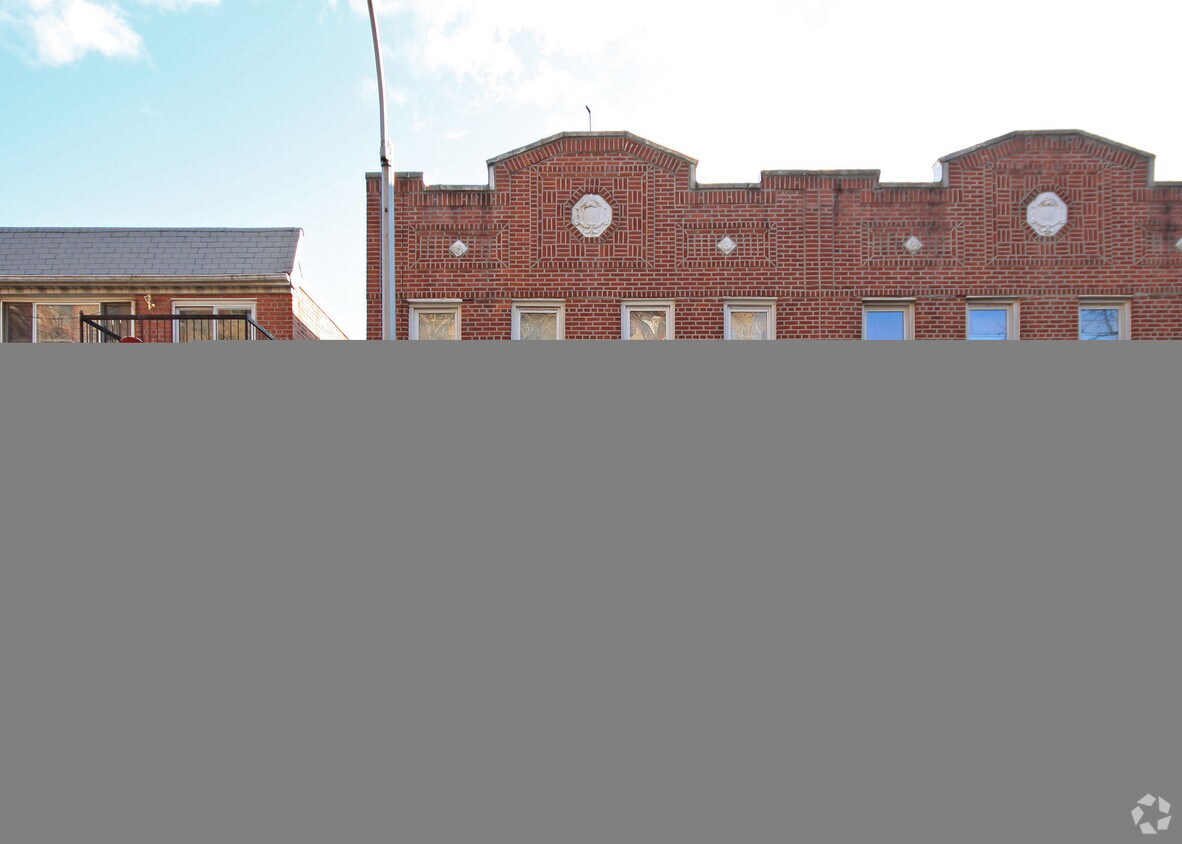 Foto del edificio - 1657 W 9th St