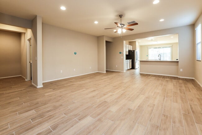 Building Photo - 11174 S Golden Aspen Dr