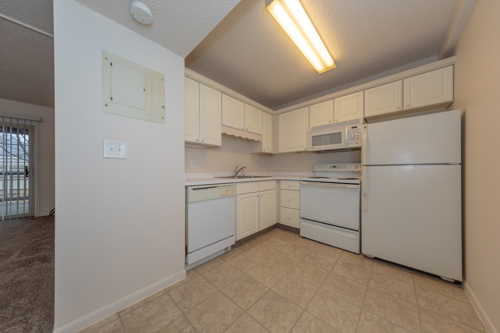 Arbor Grove Lorain – photo 1 of 20