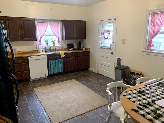 Foto del edificio - 3 Bedroom in Southside Slopes/ Available J...