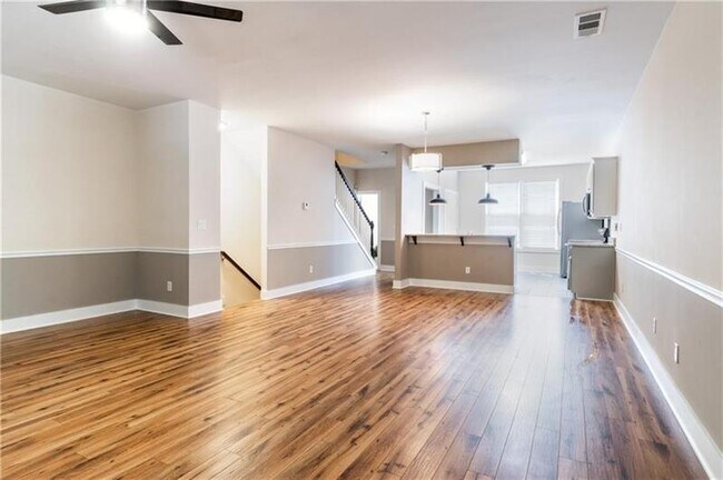 Foto del edificio - 799 Field St SE