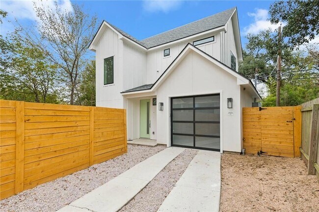 Foto del edificio - 3321 Hemlock Ave