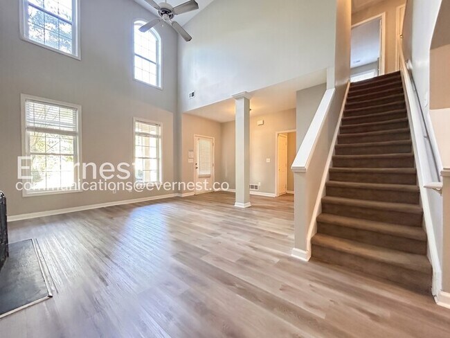 Foto del edificio - 106 Windsong Trail